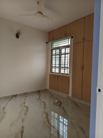 Room in 2 BHK Apartment at Indiranagar – for Rent