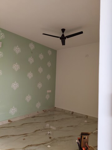 Room in 2 BHK Apartment at Indiranagar – for Rent