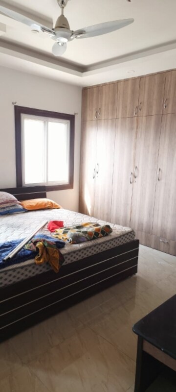Bedroom in 3 BHK Apartment at Gomti Nagar – for Rent