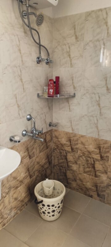 Bathroom in 3 BHK Apartment at Gomti Nagar – for Rent