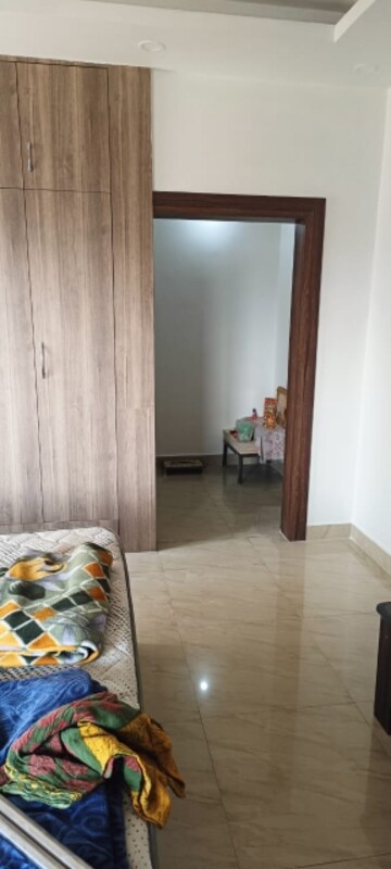 Bedroom in 3 BHK Apartment at Gomti Nagar – for Rent
