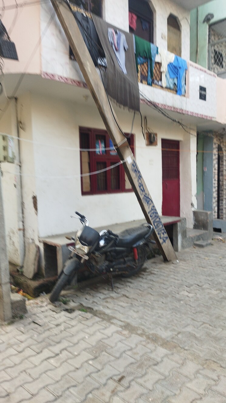 Gym, nandgram 2 Bedroom 50 Sq.Yd. Independent House In Nandgram Ghaziabad 8255503