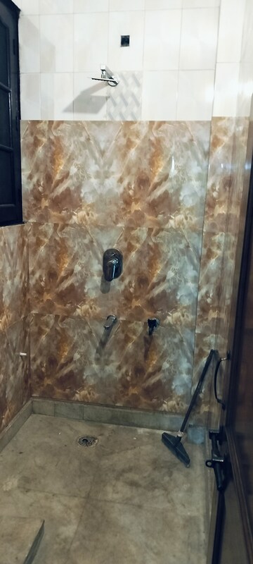 Furnished Amenities in 3 BHK Independent House at RWA Apartments Sector 50, Sector 50 – for Rent