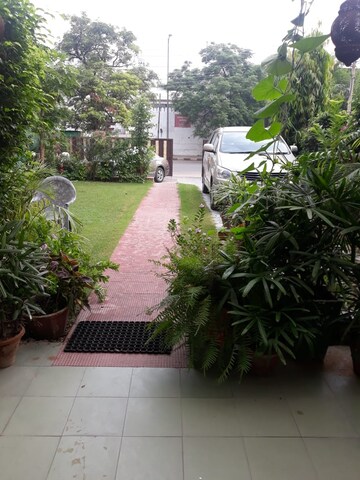 Balcony in 2 BHK Apartment at Defence Colony – for Rent