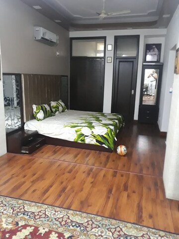 2 BHK Apartment For Rent in Defence Colony