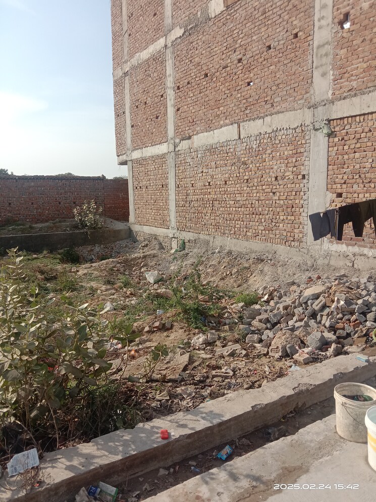 Exterior View, rohini sector 26  100 Sq.Yd. Plot In Rohini Sector 26 Delhi 8255523