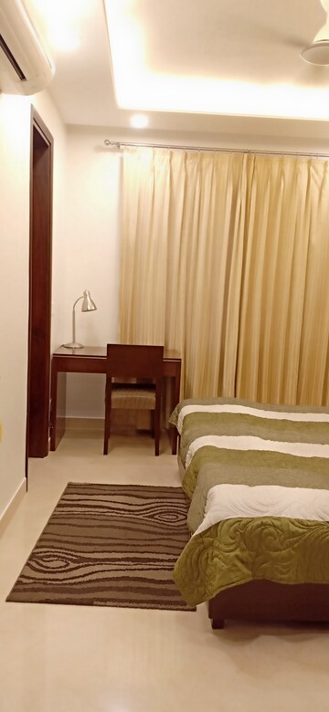 Bedroom in 2 BHK Apartment at Defence Colony – for Rent