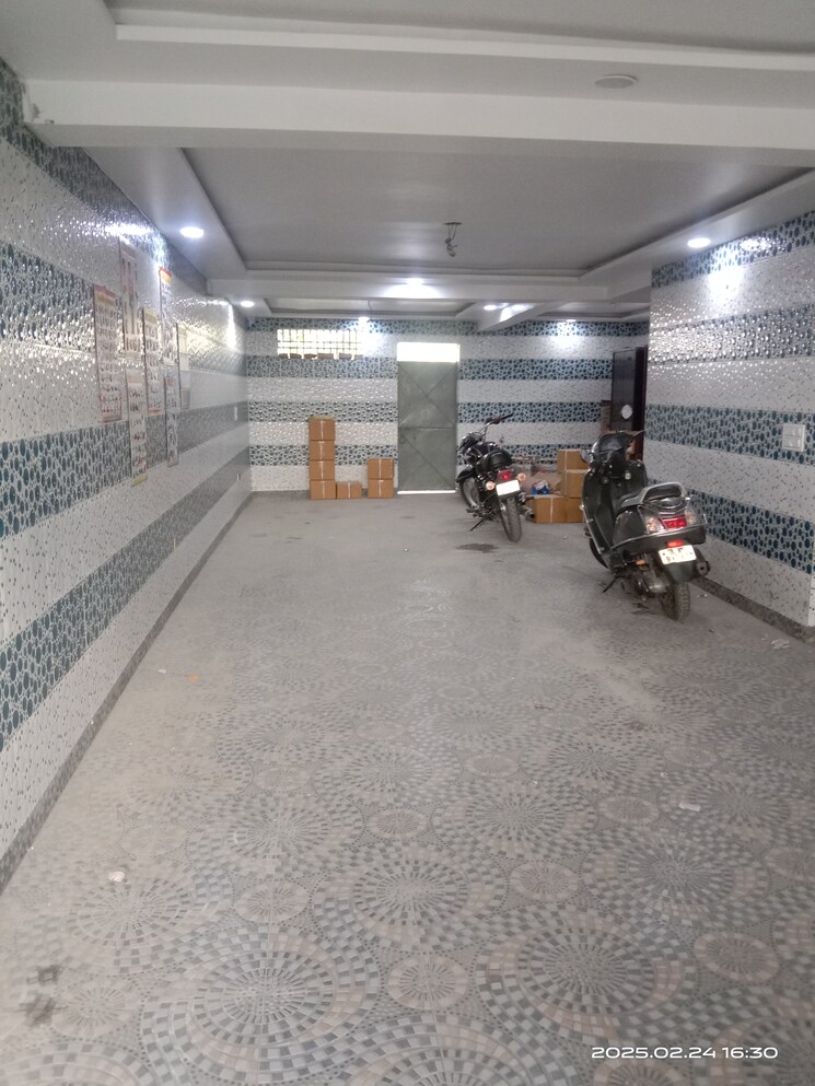 Exterior View, rohini sector 26 3 Bedroom 100 Sq.Yd. Builder Floor In Rohini Sector 26 Delhi 8255533