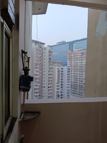 Bathroom in 2 BHK Apartment at Supertech Ecociti, Sector 137 – for Rent