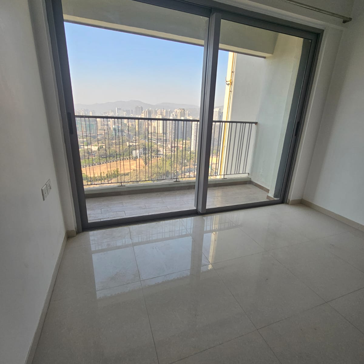 2 BHK 808 Sq.Ft. Apartment in Kalpataru Immensa B