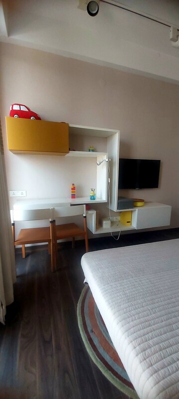 Bedroom in 3.5 BHK Apartment at Suraj Oranje Castle, Gomti Nagar – for Sale