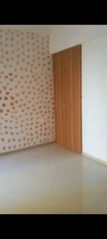 Room in 2.5 BHK Apartment at Prateek Grand Carnesia, Siddharth Vihar – for Rent