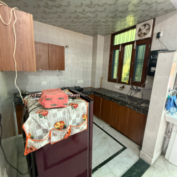 Bedroom in 2.5 BHK Builder Floor at Sector 63 – for Rent