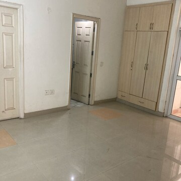 Room in 3.5 BHK Apartment at Sandwoods Spangle Condos, Kishanpura – for Sale