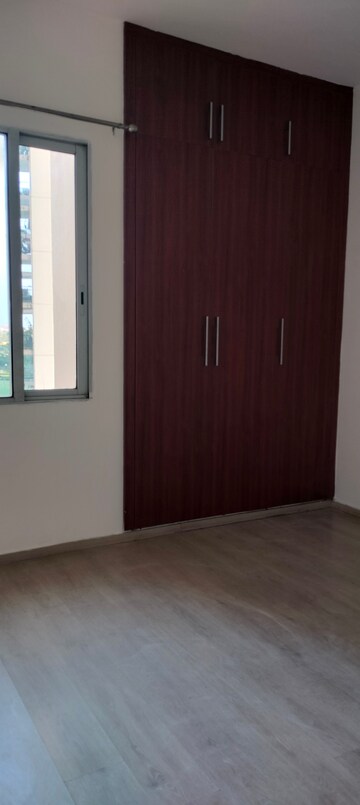 Room in 3 BHK Apartment at Ireo Uptown, Sector 66 – for Rent