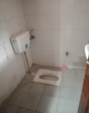 Bathroom in 2 BHK Villa at Aliganj – for Rent