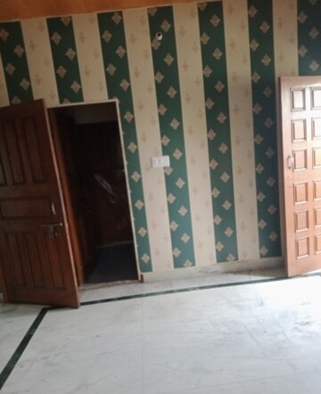 Building Lobby in 2 BHK Villa at Aliganj – for Rent