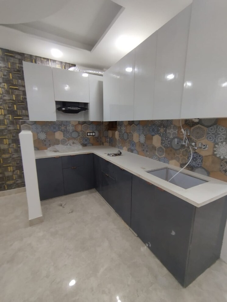 Kitchen, mahavir enclave 1 3 Bedroom 1100 Sq.Ft. Builder Floor In Mahavir Enclave 1 Delhi 8255916