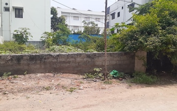 Plot For Sale in Old Bowenpally