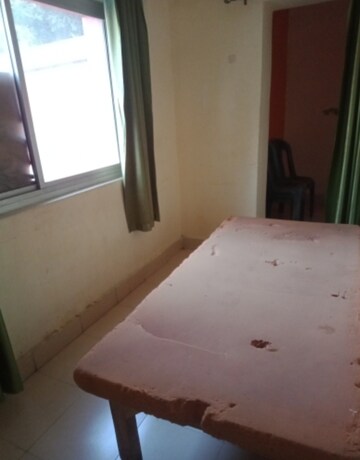 Room in 1 BHK Villa at Aliganj – for Rent