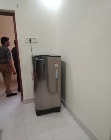 Furnished Amenities in 1 BHK Villa at Aliganj – for Rent