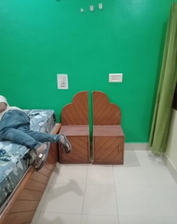 Living Room in 1 BHK Villa at Aliganj – for Rent