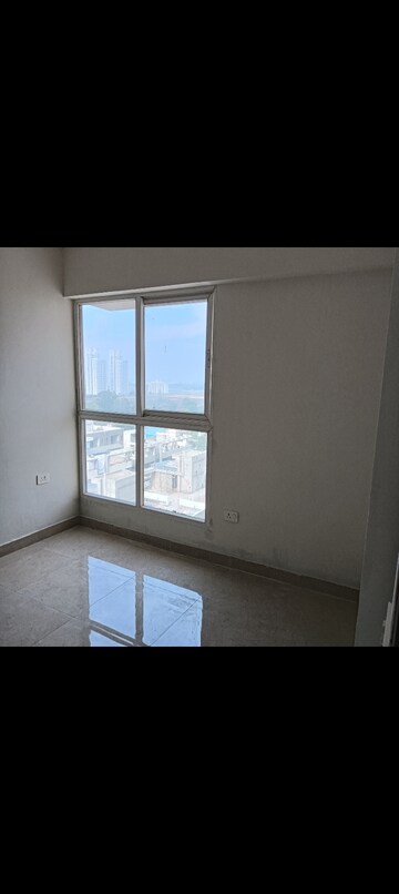 2 BHK Apartment For Rent in Signature Global Proxima, Sector 89