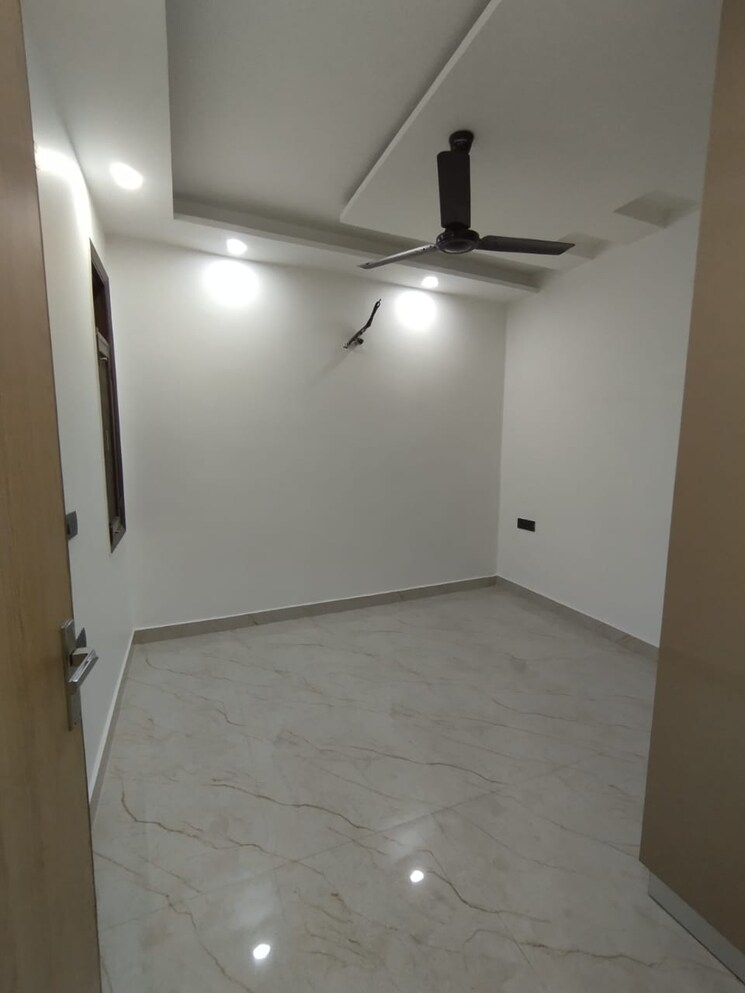 Room, mahavir enclave 1 3 Bedroom 1050 Sq.Ft. Builder Floor In Mahavir Enclave 1 Delhi 8256097