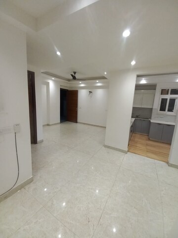 Room in 2 BHK Villa at Sector 19 – for Rent