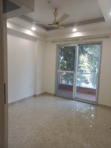 Room in 2 BHK Villa at Sector 19 – for Rent