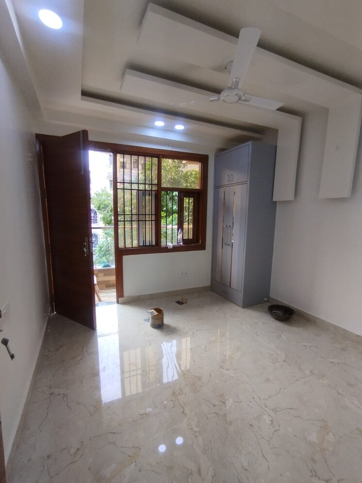 Room, mahavir enclave 1 3 Bedroom 1100 Sq.Ft. Builder Floor In Mahavir Enclave 1 Delhi 8256161