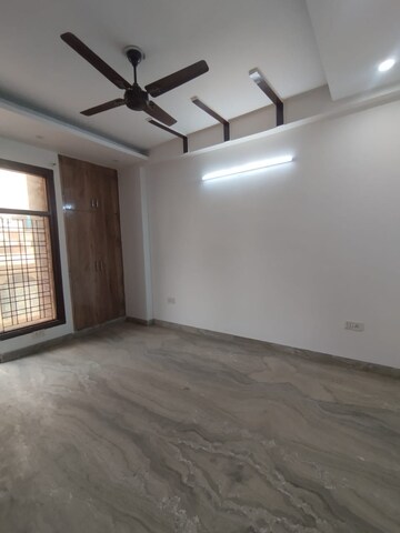 Room in 3 BHK Builder Floor at Mahavir Enclave 1 – for Sale