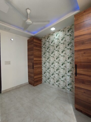 Bathroom in 3 BHK Builder Floor at Mahavir Enclave 1 – for Sale