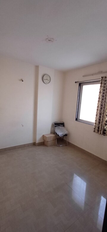 Room in 1 RK Apartment at Green Natraj Residency, Dhankawadi – for Rent