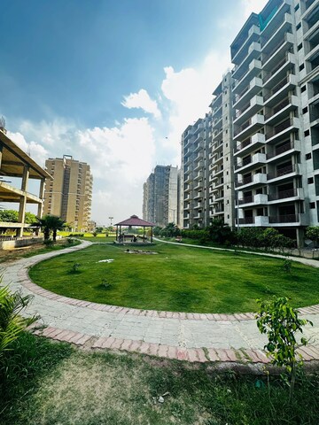 2 BHK Apartment For Resale in Greater Mohali Mohali  8256237