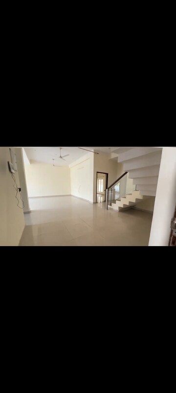 Room in 3.5 BHK Villa at Adarsh Panache Heights, Kulhan – for Sale