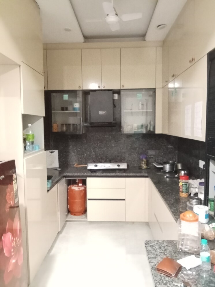 Kitchen, safdarjung enclave 3 Bedroom 1250 Sq.Ft. Builder Floor In Safdarjung Enclave Delhi 8256568