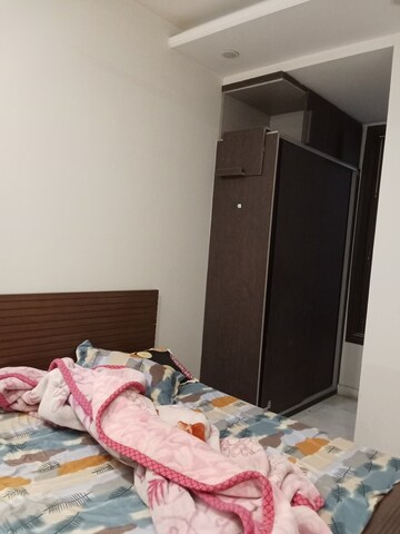 Bedroom in 3 BHK Builder Floor at Safdarjung Enclave – for Rent