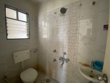Bathroom in 2.5 BHK Apartment at Kumar Kul Utsav, Kondhwa Budruk – for Rent