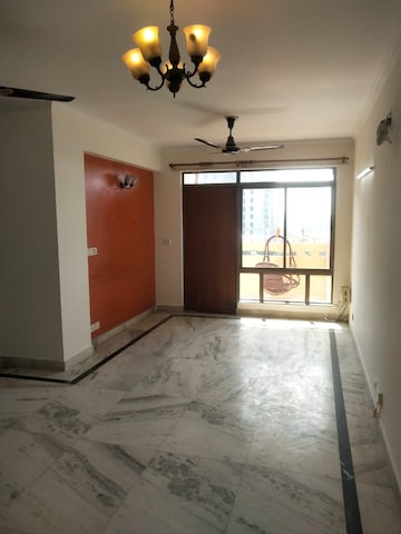 Room in 3 BHK Apartment at Suncity Essel Tower, Sector 28 – for Sale