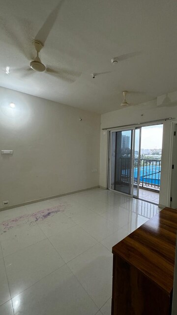 Room in 1 BHK Apartment at Godrej Hillside, Mahalunge – for Rent