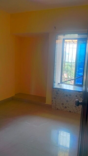 Room in 2 BHK Apartment at Harmony Residency Owale, Owale – for Rent
