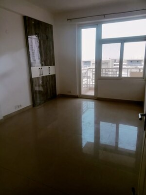 3 BHK Apartment For Sale in Tulip Petals, Sector 89