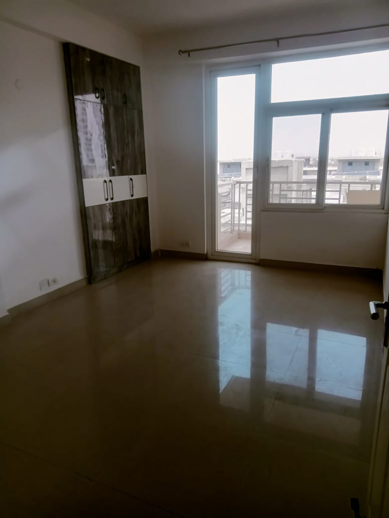 3 BHK + Pooja Room Apartment For Sale in Tulip Petals