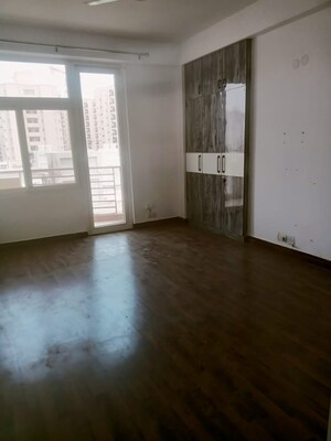 Room in 3 BHK Apartment at Tulip Petals, Sector 89 – for Sale