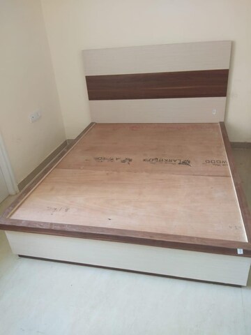 2 BHK Apartment For Rent in Shree Vardhman Mantra, Sector 67