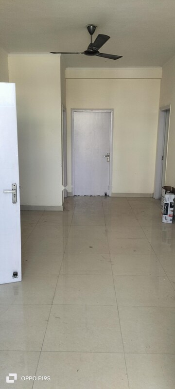 Room in 2 BHK Apartment at Shree Vardhman Mantra, Sector 67 – for Rent