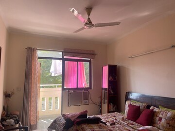 Living Room in 2 BHK Apartment at Maple Heights, Sector 43 – for Rent
