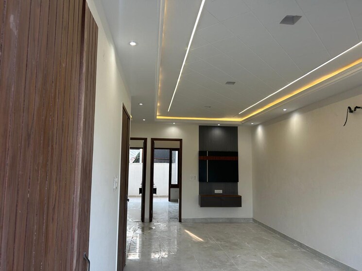 Room, ambala highway 3 Bedroom 1250 Sq.Ft. Builder Floor In Ambala Highway Zirakpur 8256895