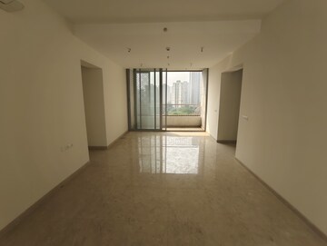 Room in 3 BHK Apartment at Piramal Vaikunth Cluster 1, Balkum Pada – for Sale